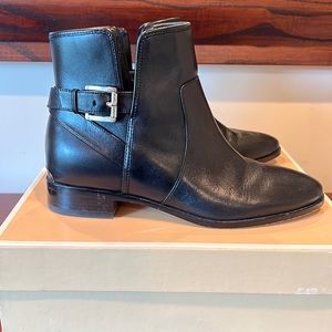 Michael Kors black leather Salem bootie size 8